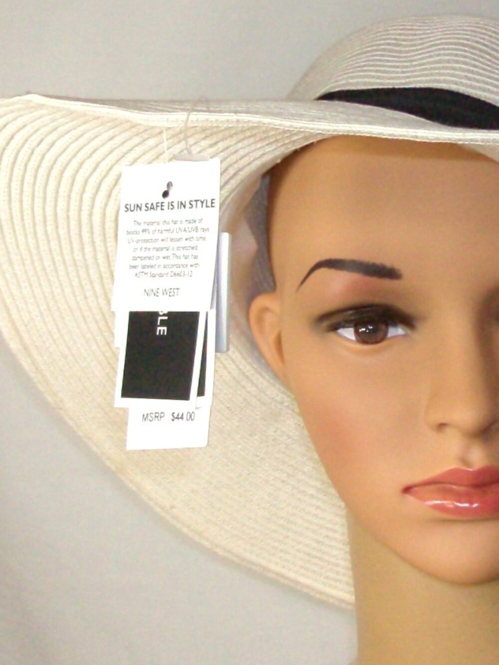 Nine West Ladies Sun Hat Off White (Cream) NWT Never worn N-706